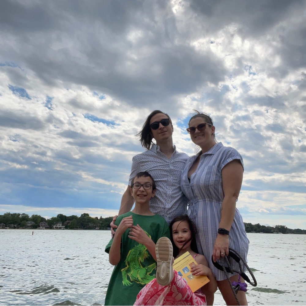 Meet your Posher, Alexis